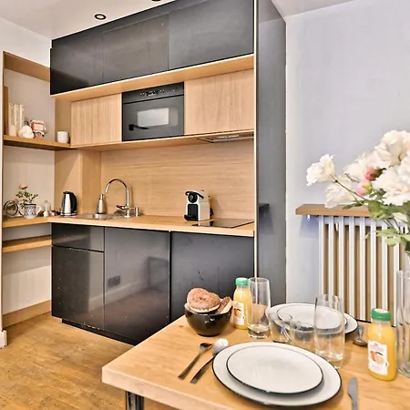 Pleasant Close To Galerie Lafayette - Ii Apartment