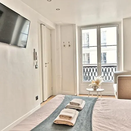 Apartment Pleasant Close To Galerie Lafayette - Ii *